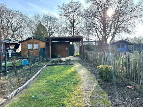 Garten - Reihenmittelhaus mit 63,10 m&sup2; in Neuss zum Kaufen