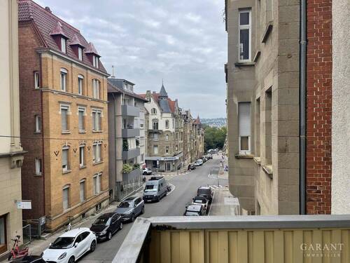 Ausblick vom Balkon - 4 Zimmer Etagenwohnung in Stuttgart