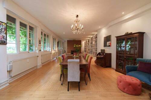 Lichtdurchfluteter Wohn-Essbereich - 