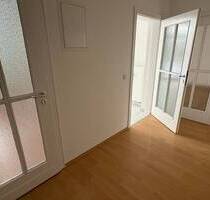 EBK Einbau mögl.. im 2.OG - WG-gerecht - Balkon an der Küche - Chemnitz Sonnenberg