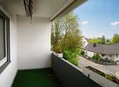 Balkon - Dreizimmerwohnung mit offenem Koch-Essbereich und Westbalkon