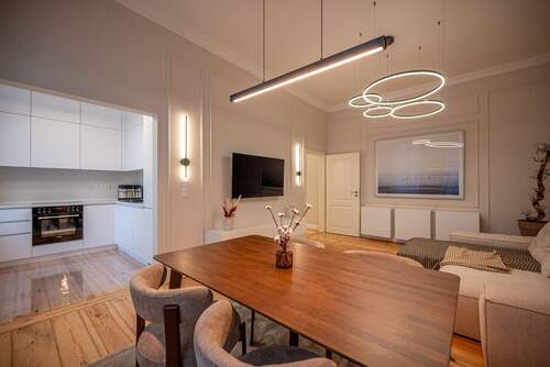 Wohnzimmer - 2 Zimmer Etagenwohnung zum Kaufen in Berlin