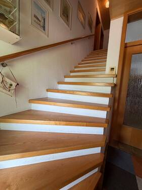 EG Treppe DG.JPG - 