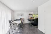 Wohn-/Esszimmer - 