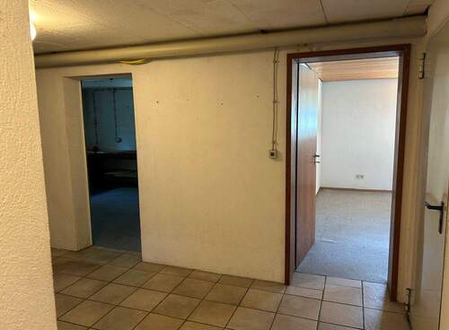 Flur im Keller - 