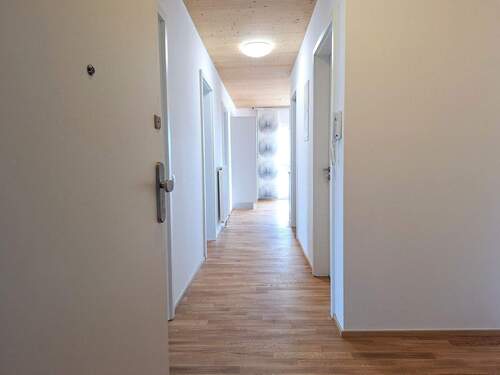 Wohnungseingang - Etagenwohnung mit 101,00 m&sup2; in Bad Aibling zum Kaufen