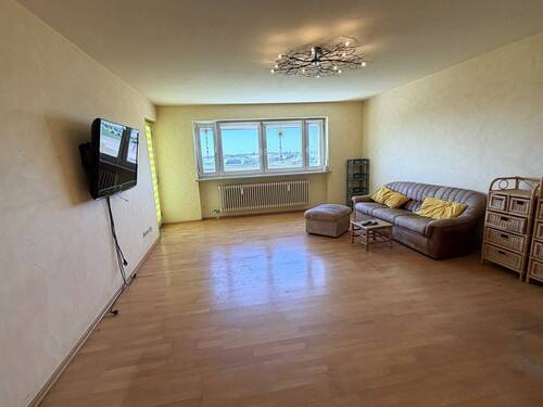 Wohnzimmer - Etagenwohnung mit 94,00 m&sup2; in Erding zum Kaufen