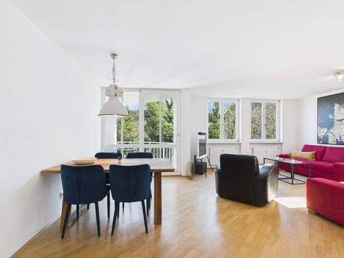 Wohn-/Essbereich - Etagenwohnung mit 65,00 m&sup2; in München zum Kaufen