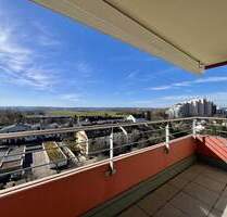 Großzügige 4,5-Zimmer-Wohnung mit Südbalkon, Fernblick und Tiefgaragenstellplatz - Kornwestheim