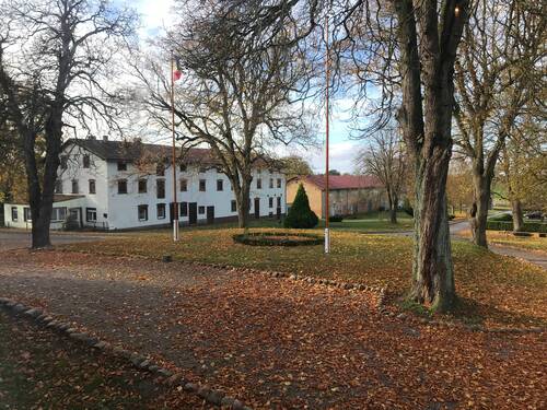 Hof 3 im Herbst - 