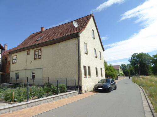 Seitenansicht - 9 Zimmer Mehrfamilienhaus, Wohnhaus in Rudolstadt