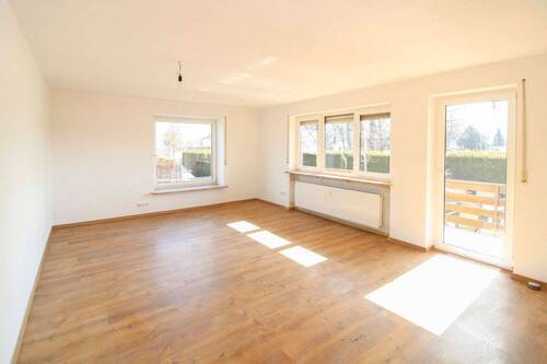 Wohnzimmer - Etagenwohnung mit 98,60 m² in Bruckmühl zum Kaufen