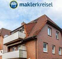 Zentral in Esens: Schöne Dachgeschosswohnung mit Balkon und Parkplatz!