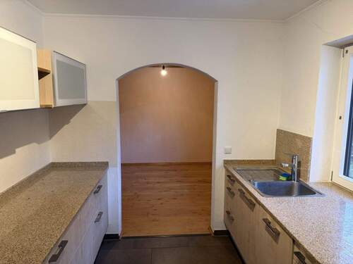 Küche - Blick ins Esszimmer - 