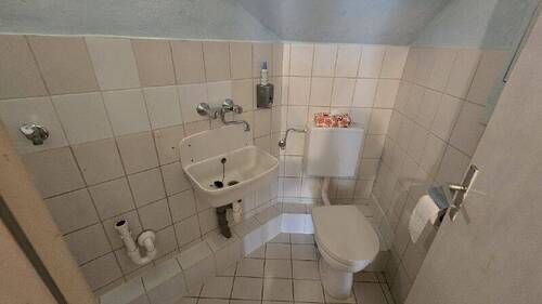 WC - 