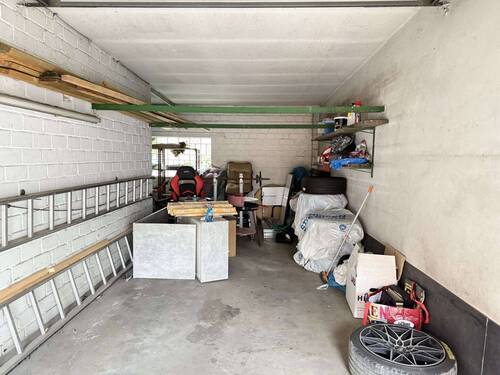 GROße GARAGE 1 - 