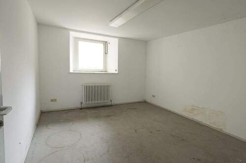 Raum - Gewerbeobjekt (Büro, Produktion, Verkauf) in Hüfingen zum Kaufen