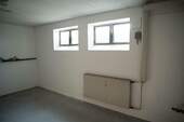 Kellerraum mit Fenster - 