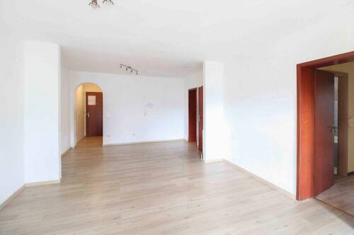 Wohnzimmer II - Etagenwohnung mit 87,00 m² in Messel zum Kaufen