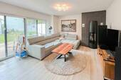 Wohnzimmer - 6 Zimmer Doppelhaushälfte zum Kaufen in Leipzig