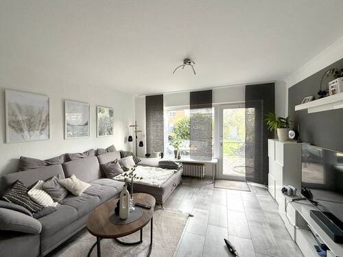 Wohnzimmer - 3 Zimmer Reihenmittelhaus zum Kaufen in Bremen