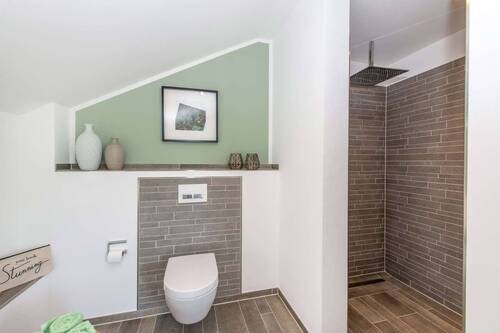 Bad mit begehbarer Dusche - 