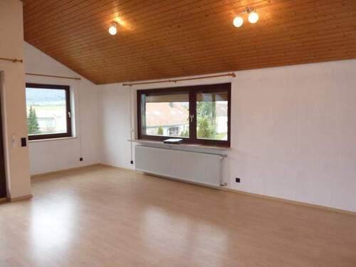 OG Wohnbereich - 6 Zimmer Mehrfamilienhaus, Wohnhaus zum Kaufen in Weilheim an der Teck