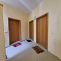 Treppenhaus / Wohnungseingangstüren - 