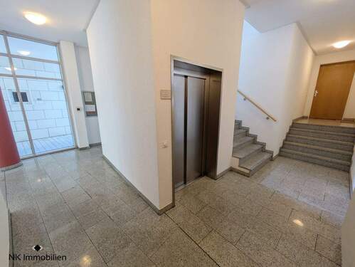 Treppenhaus - Etagenwohnung mit 59,30 m² in Chemnitz zur Miete