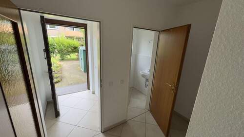 Eingangsbereich - Reihenendhaus mit 113,40 m&sup2; in Norderstedt zum Kaufen