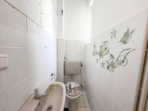 WC - 