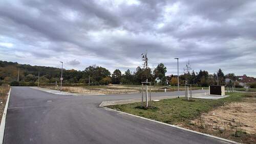 Zufahrt - 