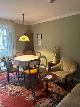 Wohnzimmer - Klassische 3 Zi.-ETW mit Balkon in gefragter Lage Nähe Nordpark