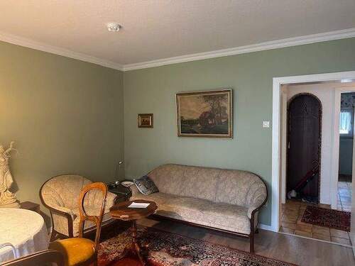 Wohnzimmer - 3 Zimmer Etagenwohnung zum Kaufen in Düsseldorf