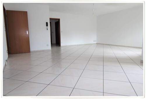 Wohnbereich - 3 Zimmer Etagenwohnung in Erlangen