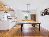 Essen mit Blick in Garten EG - Einfamilienhaus mit 151,70 m&sup2; in Saarbrücken / Altenkessel zum Kaufen