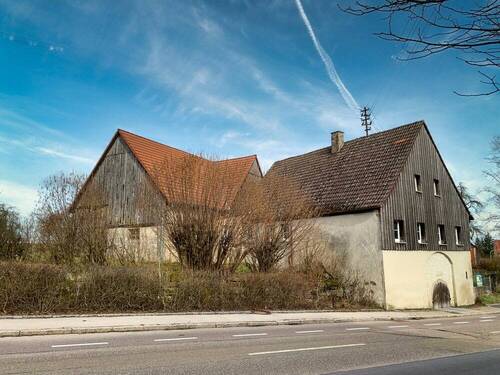 Außen - Denkmalgeschütztes Objekt mit Bauplatzfläche auf ca. 10.927 m² Grundstück in Kreßberg