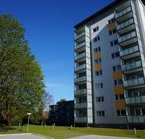 Helle 3-Zimmer-Wohnung mit Balkon in zentraler Lage - Norderstedt Garstedt