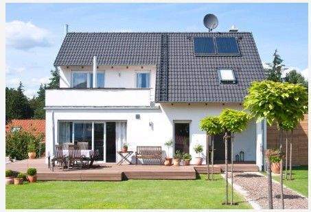 BEISPIEL der möglichen Bebauung - Großzügiges Baugrundstück in Rostock - Papendorf mit herrlichem Blick ins Grüne - bauträgerfrei