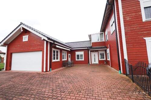 Ansicht West - 9 Zimmer Einfamilienhaus in Burgrieden