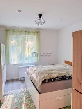 Ruhiges Schlafzimmer - 4 Zimmer Etagenwohnung in Berlin