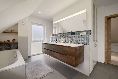 Badezimmer Ansicht 2 - 