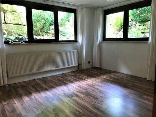 Ausgebautes Zimmer i1 m UG - 