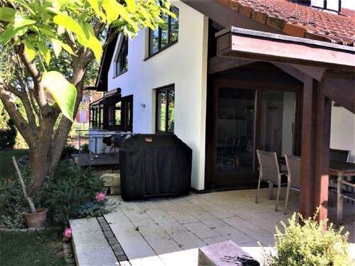 Süd Terrasse teilweise überdacht - 