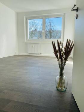 Schlafzimmer - 3 Zimmer Etagenwohnung zur Miete in Magdeburg