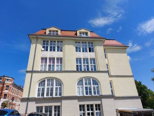 seitliche Gebäudeansicht - 