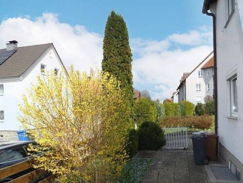 Zugang zu den Garagen oder Garten - 