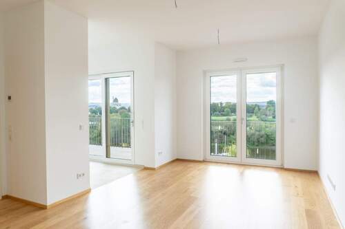 Wohnzimmer - 2 Zimmer Etagenwohnung zur Miete in Dresden