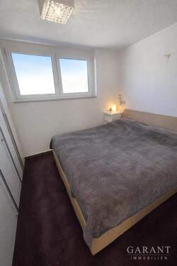 Schlafzimmer m. Einbauschrank - 