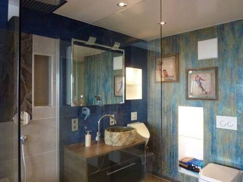 Das Bad mit Dusche - 